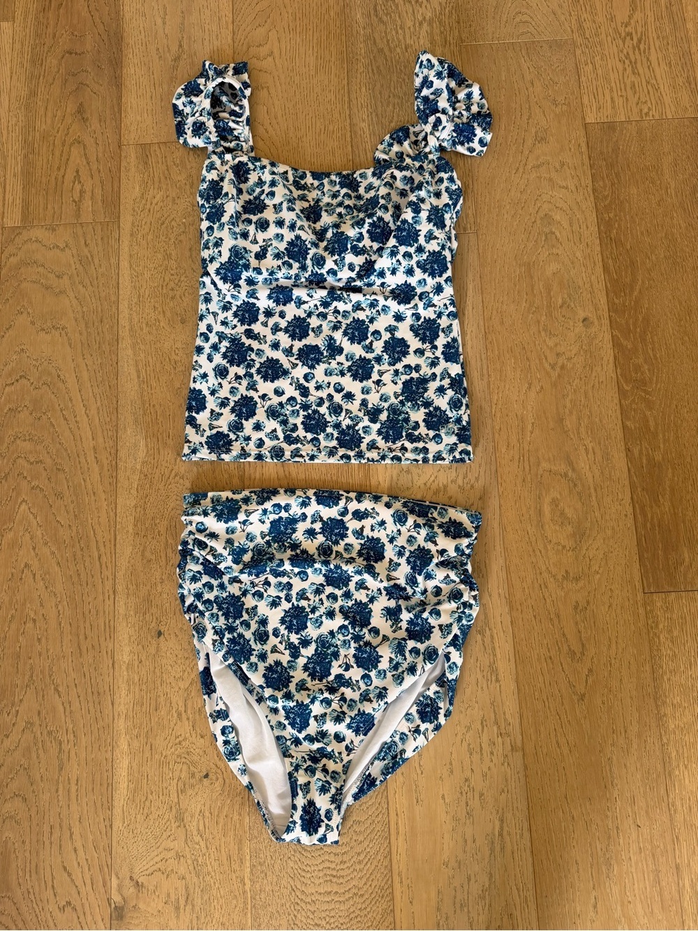 Albion Fit Blue Floral Ruffle Tankini Top & High Waisted Ruched Bottoms Sz M